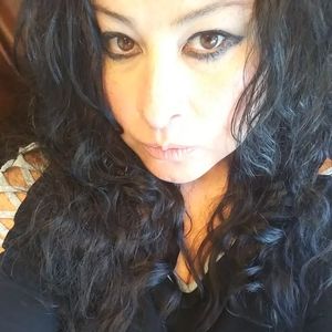 Meet your Posher, Acoma